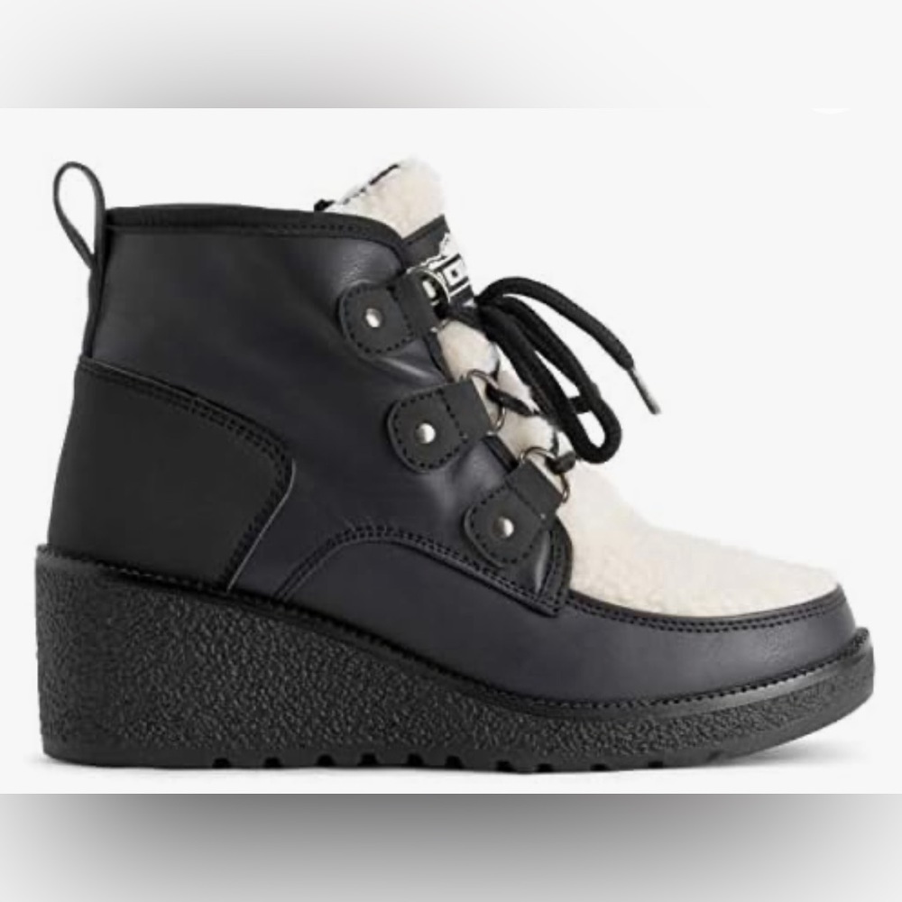 NWT Polar Women’s Low Wedge Heel Waterproof Winter Snow Boots size 7.
